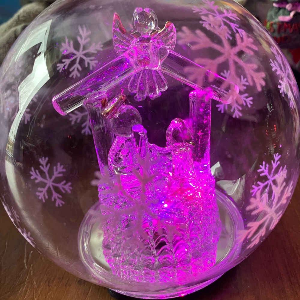 Handblown Nativity Scene Glass Globe with Color Changing LED Lights NIB